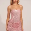 Rochie mini drapată, fără bretele, în linie A, cu ornamente, Mellie, în roz pudrat Rochie mini drapată, fără bretele, în linie A, cu ornamente, Mellie, în roz pudrat