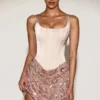 Rochie mini Eira cu corset din satin și fustă decorată, în nuanța Rose Gold Rochie mini Eira cu corset din satin și fustă decorată, în nuanța Rose Gold