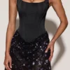 Rochie mini Eira din satin cu corset și fustă decorată, în negru și violet Rochie mini Eira din satin cu corset și fustă decorată, în negru și violet