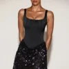 Rochie mini Eira din satin cu corset și fustă decorată, în negru și violet Rochie mini Eira din satin cu corset și fustă decorată, în negru și violet
