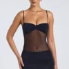 Rochie mini Eislyn cu panouri transparente și volane, în culoarea neagră Rochie mini Eislyn cu panouri transparente și volane, în culoarea neagră