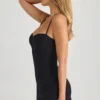 Rochie mini Emmy din modal, cu decolteu în formă de inimă și croi în A, în culoarea negru Rochie mini Emmy din modal, cu decolteu în formă de inimă și croi în A, în culoarea negru