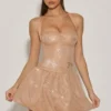 Rochie mini Felicity cu decolteu halter și tiv bufant, în culoarea Almond Rochie mini Felicity cu decolteu halter și tiv bufant, în culoarea Almond