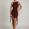 Rochie mini fără spate cu volane Iolanda, maro Rochie mini fără spate cu volane Iolanda, maro