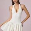 Rochie mini Haddie din modal cu broderie englezească și gât halter, în culoarea albă Rochie mini Haddie din modal cu broderie englezească și gât halter, în culoarea albă