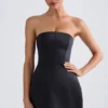 Rochie mini Haisley Bandeau Structured Tulip în negru Rochie mini Haisley Bandeau Structured Tulip în negru