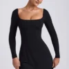 Rochie mini Hope din modal, cu gât pătrat și mâneci lungi, în culoarea neagră Rochie mini Hope din modal, cu gât pătrat și mâneci lungi, în culoarea neagră