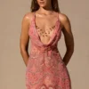 Rochie mini Isalyn cu decolteu adânc și guler tip cowl, cu imprimeu paisley