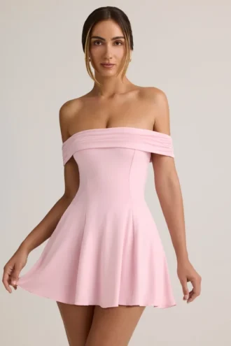 Rochie mini Jaida din modal, cu umeri decupați și croi în A, în roz pal Rochie mini Jaida din modal, cu umeri decupați și croi în A, în roz pal