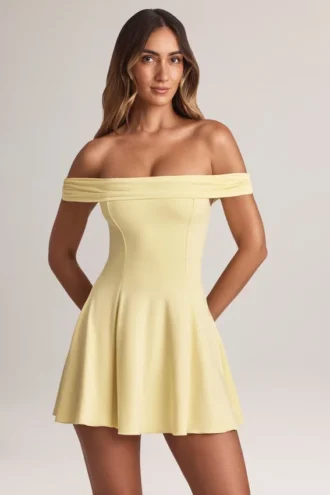 Rochie mini Jaida din modal, cu umerii goi și croi în A, în nuanța Lemon Sherbet Rochie mini Jaida din modal, cu umerii goi și croi în A, în nuanța Lemon Sherbet