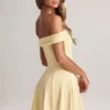 Rochie mini Jaida din modal, cu umerii goi și croi în A, în nuanța Lemon Sherbet Rochie mini Jaida din modal, cu umerii goi și croi în A, în nuanța Lemon Sherbet