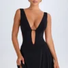 Rochie mini Kalista cu decupaj adânc, de culoare neagră