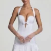 Rochie mini Millie cu decolteu halter și detaliu fundă, cu tiv bufant, în culoarea alb
