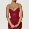 Rochie mini Mischa cu decolteu în formă de inimă și ornamente, în roșu Rochie mini Mischa cu decolteu în formă de inimă și ornamente, în roșu
