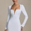 Rochie mini mulată Adelia cu decupaje în formă de inimă, de culoare albă