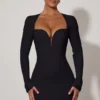 Rochie mini mulată Adelia cu decupaje în formă de inimă, negru Rochie mini mulată Adelia cu decupaje în formă de inimă, negru
