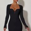 Rochie mini mulată Adelia cu decupaje în formă de inimă, negru Rochie mini mulată Adelia cu decupaje în formă de inimă, negru