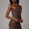 Rochie mini mulată Caprice Sheer Embellished în culoarea Deep Cocoa Rochie mini mulată Caprice Sheer Embellished în culoarea Deep Cocoa