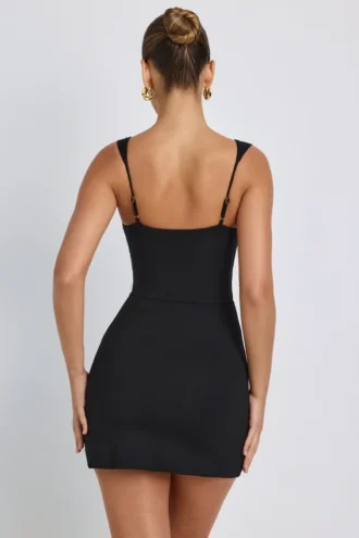 Rochie mini mulată cu decolteu în formă de inimă din modal Dove, în culoarea negru Rochie mini mulată cu decolteu în formă de inimă din modal Dove, în culoarea negru