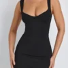 Rochie mini mulată cu decolteu în formă de inimă din modal Dove, în culoarea negru