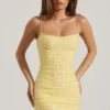 Rochie mini mulată cu decolteu rotund și ornamente Lunetta, galben Rochie mini mulată cu decolteu rotund și ornamente Lunetta, galben