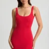 Rochie mini mulată cu spate decupat Evie în roșu cireș Rochie mini mulată cu spate decupat Evie în roșu cireș