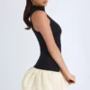 Rochie mini Nabila cu guler înalt, talie coborâtă și tiv bufant, din modal, în culoarea negru Rochie mini Nabila cu guler înalt, talie coborâtă și tiv bufant, din modal, în culoarea negru