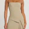 Rochie mini plisată cu drapaj din țesătură de sargă Bruna, culoare gri-maro
