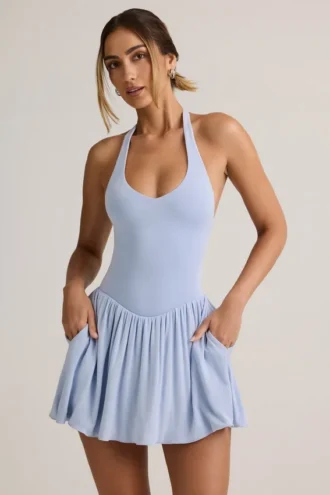 Rochie mini Reanna Modal cu gât halter și spate decupat, în albastru deschis Rochie mini Reanna Modal cu gât halter și spate decupat, în albastru deschis