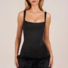 Rochie mini Rixelle din satin cu guler pătrat, corset și blană artificială, în culoarea negru Rochie mini Rixelle din satin cu guler pătrat, corset și blană artificială, în culoarea negru