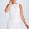 Rochie mini Shirin cu spate decupat, în alb