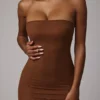 Rochie mini slip bandeau din plasă transparentă moale Intimates, culoare Mocha Rochie mini slip bandeau din plasă transparentă moale Intimates, culoare Mocha