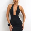 Rochie mini Sofija din jersey elastic, cu decolteu adânc și drapaje, în culoarea neagră