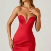 Rochie mini structurată Baila în formă de lalea, în roșu stacojiu