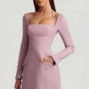 Rochie mini structurată în A cu dungi fine Ksenia, în culoarea mov Rochie mini structurată în A cu dungi fine Ksenia, în culoarea mov