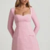 Rochie mini structurată Tacita cu decolteu în formă de inimă, în roz pal