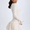 Rochie mini Tallou din modal, cu talie coborâtă și tiv bufant, în culoarea ivoriu Rochie mini Tallou din modal, cu talie coborâtă și tiv bufant, în culoarea ivoriu