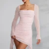 Rochie mini Tivoli cu mâneci lungi, guler cowl și ornamente, în nuanța Blush Rochie mini Tivoli cu mâneci lungi, guler cowl și ornamente, în nuanța Blush