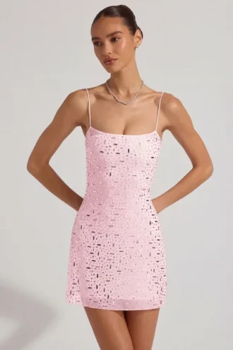 Rochie mini transparentă cu decolteu pătrat și ornamente Averie, în roz Rochie mini transparentă cu decolteu pătrat și ornamente Averie, în roz