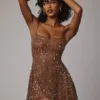 Rochie mini transparentă cu decolteu rotund și ornamente Durrani, culoare Mocha Rochie mini transparentă cu decolteu rotund și ornamente Durrani, culoare Mocha