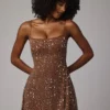Rochie mini transparentă cu decolteu rotund și ornamente Durrani, culoare Mocha Rochie mini transparentă cu decolteu rotund și ornamente Durrani, culoare Mocha