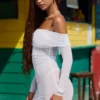 Rochie mini transparentă cu umeri decupați Nemba, albă Rochie mini transparentă cu umeri decupați Nemba, albă