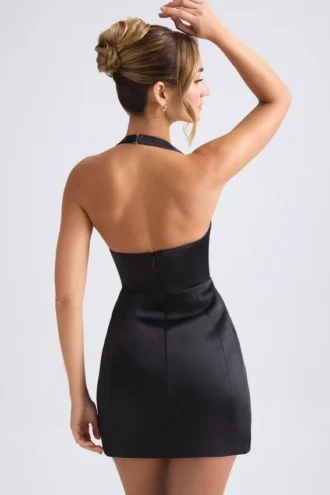 Rochie mini tulipă structurată cu gât halter Harmonia, în negru Rochie mini tulipă structurată cu gât halter Harmonia, în negru