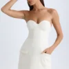 Rochie mini tulipă structurată fără bretele Arta în culoarea vanilie Rochie mini tulipă structurată fără bretele Arta în culoarea vanilie