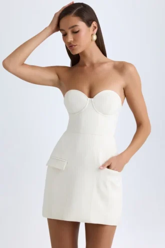 Rochie mini tulipă structurată fără bretele Arta în culoarea vanilie Rochie mini tulipă structurată fără bretele Arta în culoarea vanilie