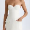 Rochie mini tulipă structurată fără bretele Arta în culoarea vanilie Rochie mini tulipă structurată fără bretele Arta în culoarea vanilie
