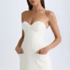 Rochie mini tulipă structurată fără bretele Arta în culoarea vanilie Rochie mini tulipă structurată fără bretele Arta în culoarea vanilie
