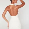 Rochie mini Versailles cu decolteu adânc și ornamente, în culoarea albă Rochie mini Versailles cu decolteu adânc și ornamente, în culoarea albă