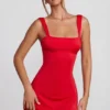 Rochie mini Violetta cu spate legat, în roșu Rochie mini Violetta cu spate legat, în roșu