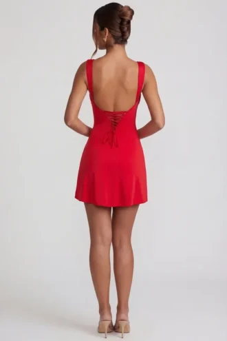 Rochie mini Violetta cu spate legat, în roșu Rochie mini Violetta cu spate legat, în roșu